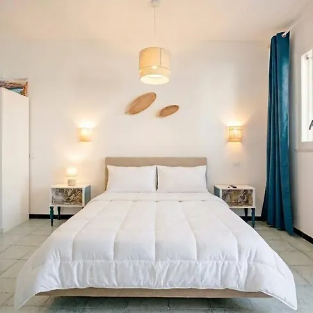 Hotel apartamentowy Sanvitostea Seafront 3*